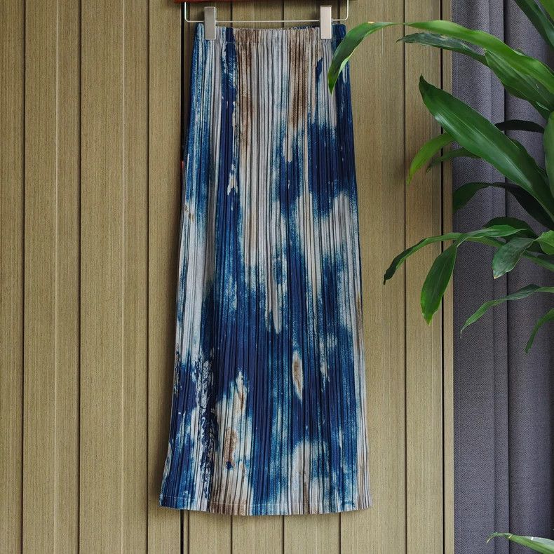 Issey Miyake Issey Miyake Pleated Tie-Dye Skirt - dmc Size US 30 / EU 46 - 1 Thumbnail