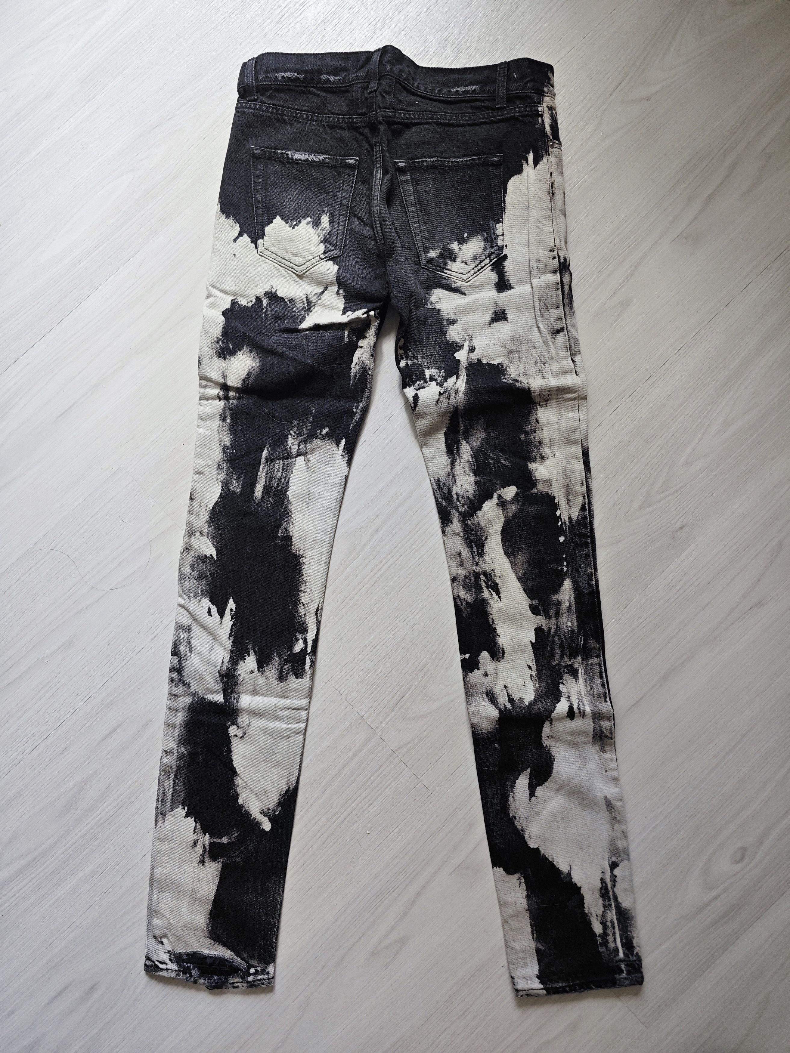 Saint Laurent Paris Saint Laurent Pairs destroyed jeans Size US 30 / EU 46 - 2 Thumbnail