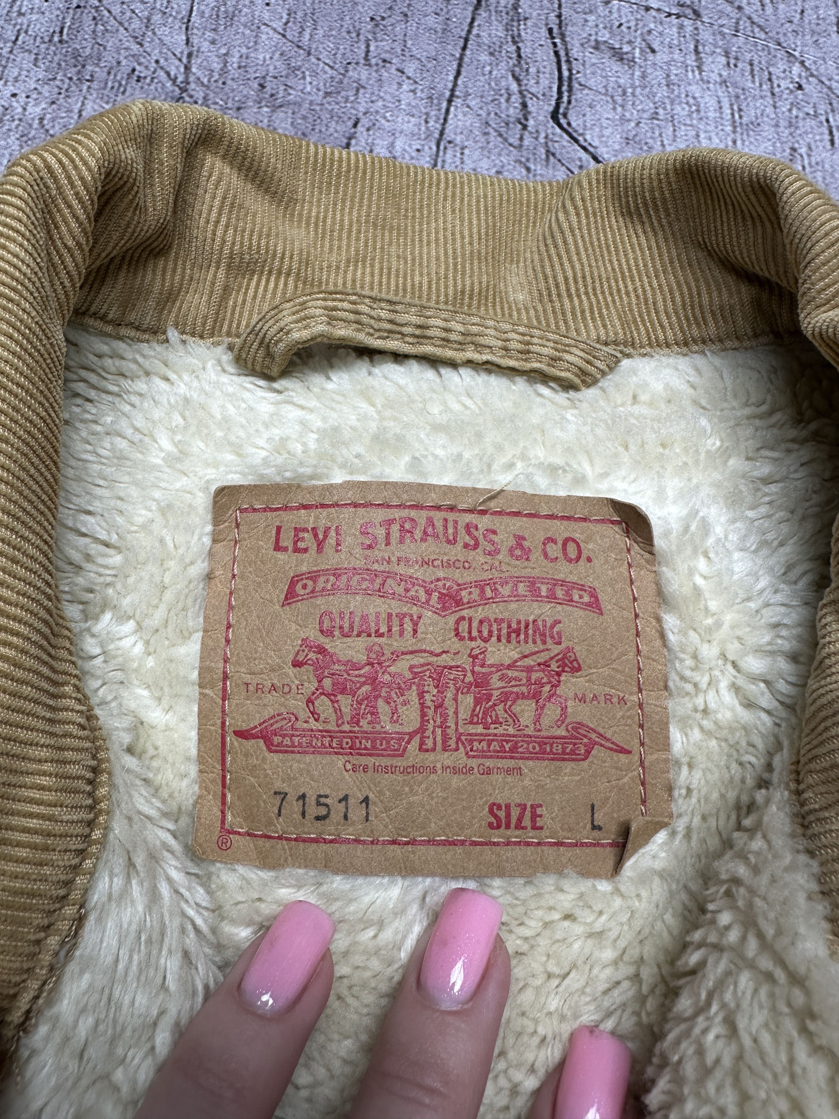 Other Levi's Vintage Mens Corduroy Denim Sherpa Jacket Size US L / EU 52-54 / 3 - 4 Thumbnail