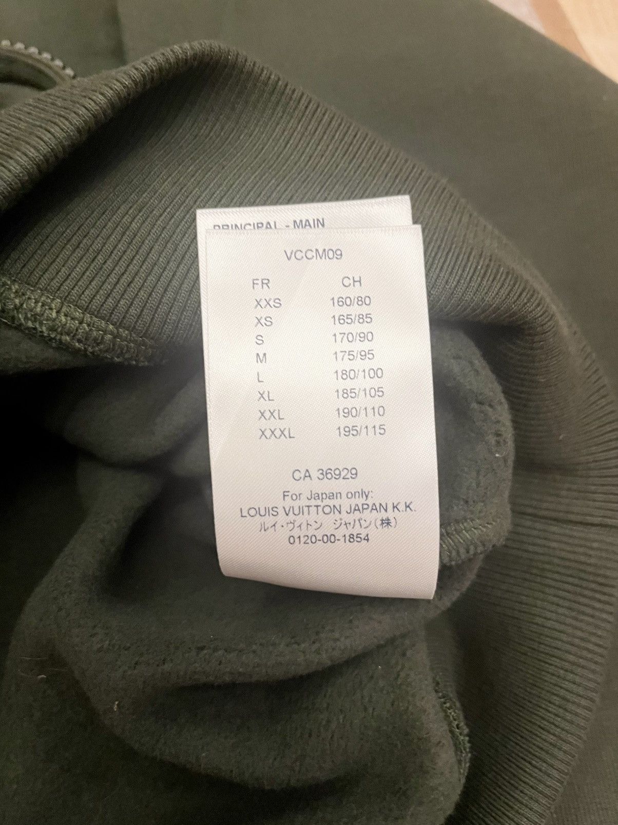 Louis Vuitton Louis Vuitton luxurious thick wool-lined coat Size US S / EU 44-46 / 1 - 5 Thumbnail