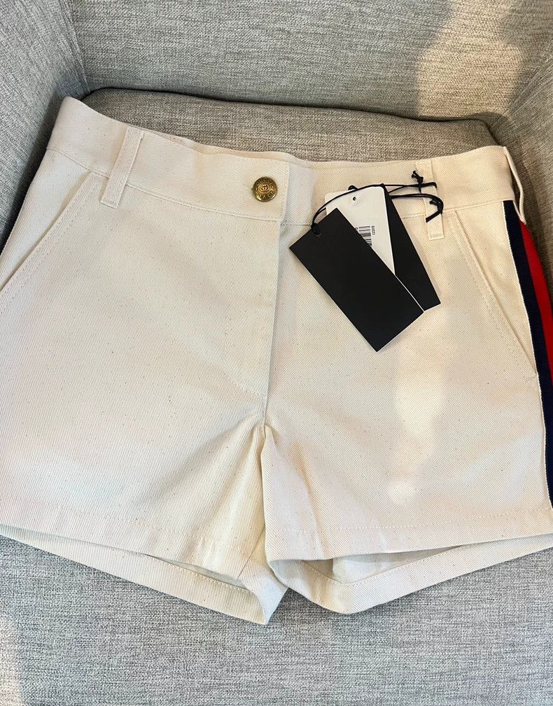 Gucci Gucci Short Size 25" / US 0 / IT 36 - 1 Thumbnail