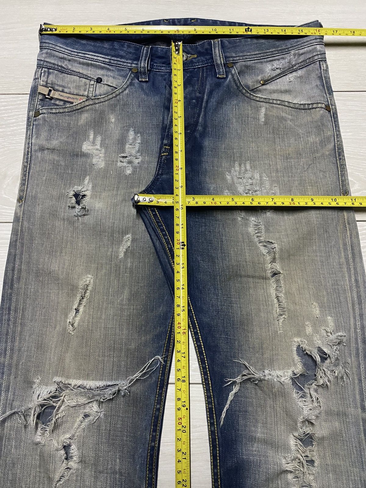 Diesel Black Gold Vintage Diesel Blue Eyecons Y2K Mud Wash Ripped Skinny Jeans Size US 32 / EU 48 - 13 Thumbnail