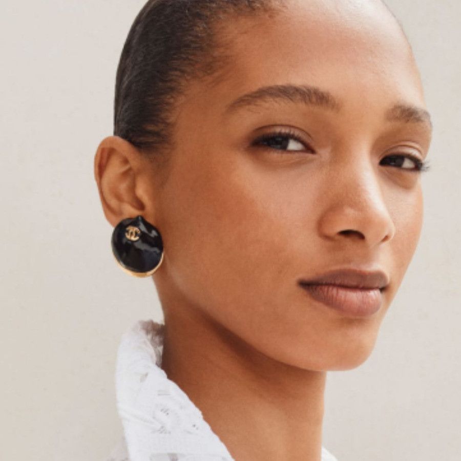Chanel 26M Coco Beach Gold Shell Seashell CC Logo Dangle Earrings Size ONE SIZE - 8 Thumbnail