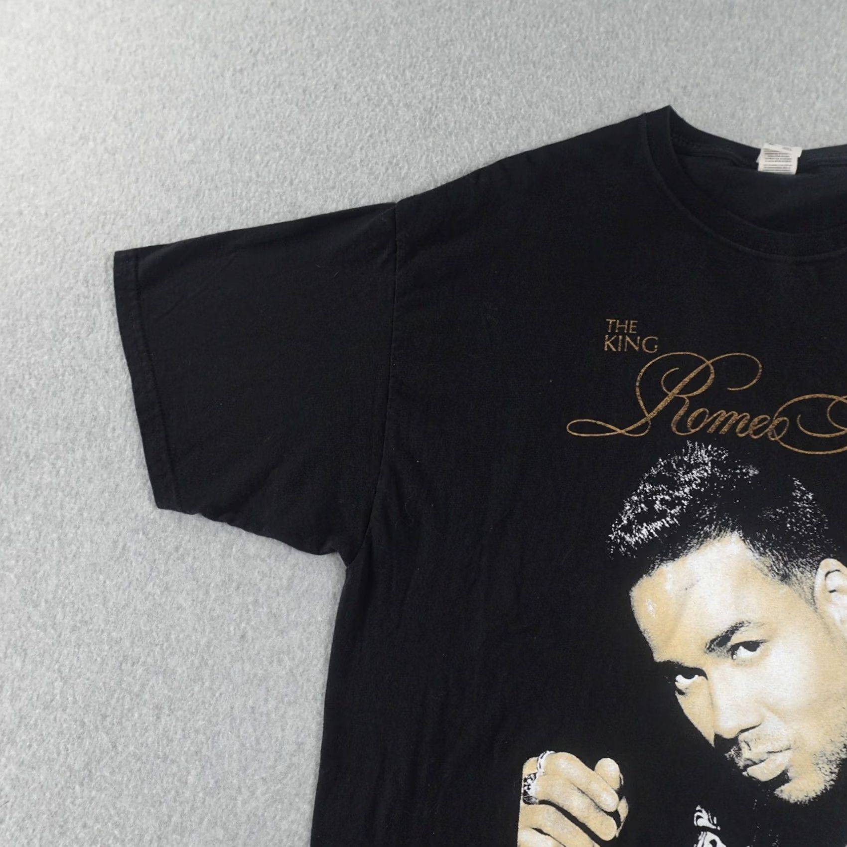Fruit Of The Loom Romeo Santos T-shirt Mens XL Black Disney? Size US XL / EU 56 / 4 - 6 Thumbnail