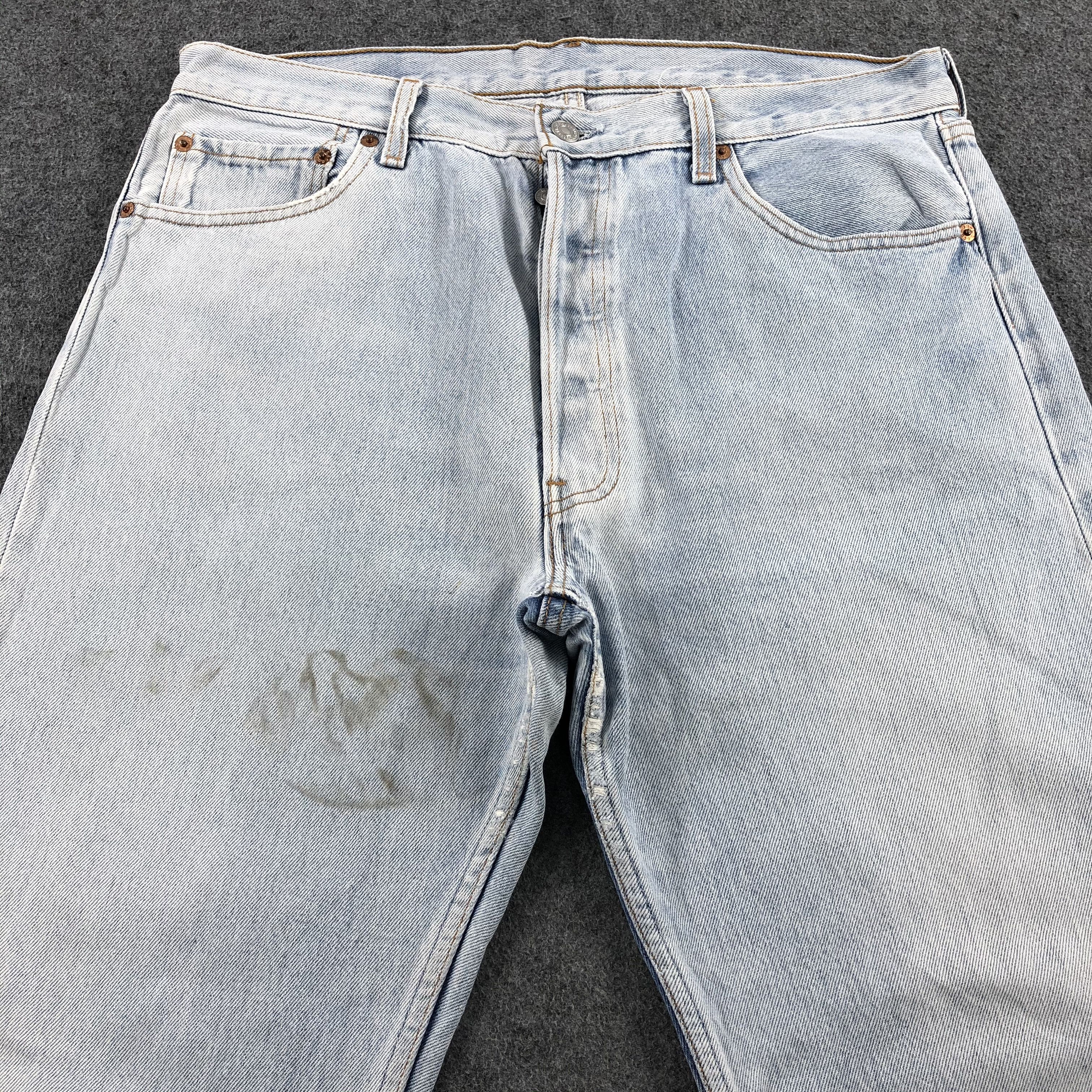 Levi's × Vintage Vintage 90s Light Wash Levis 501 Jeans-JM2079 Size US 36 / EU 52 - 3 Thumbnail