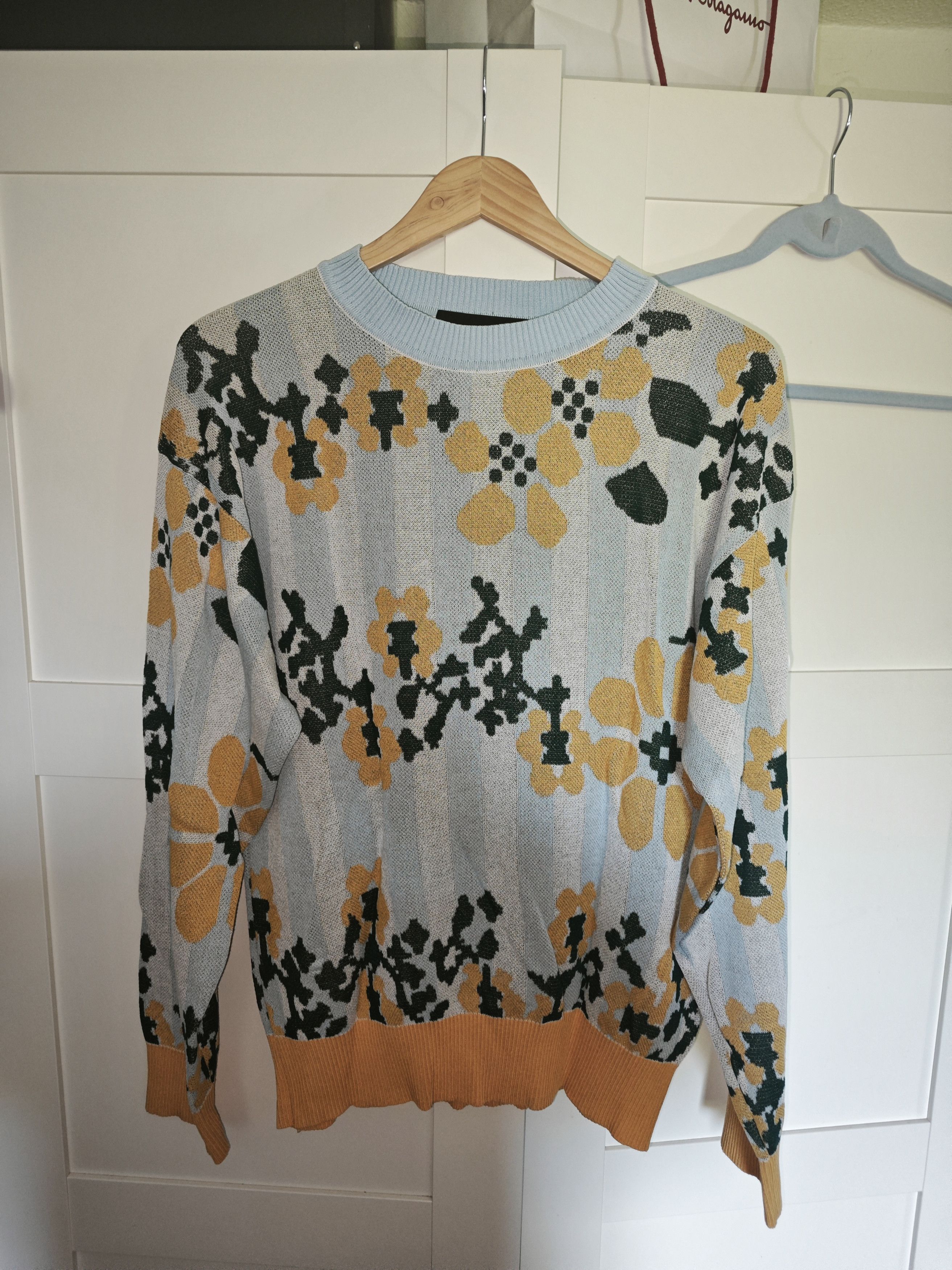 Viktor & Rolf Viktor & Rolf Flower Size US L / EU 52-54 / 3 - 1 Thumbnail