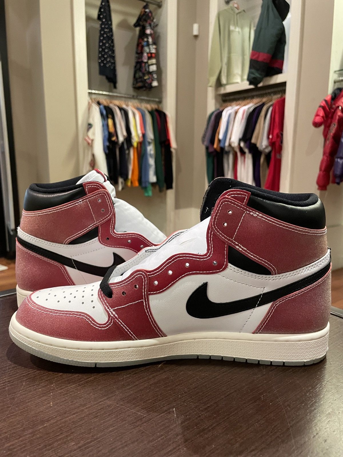 Jordan Brand Jordan 1 Retro High Trophy Room Chicago Size US 10.5 / EU 43-44 - 4 Thumbnail