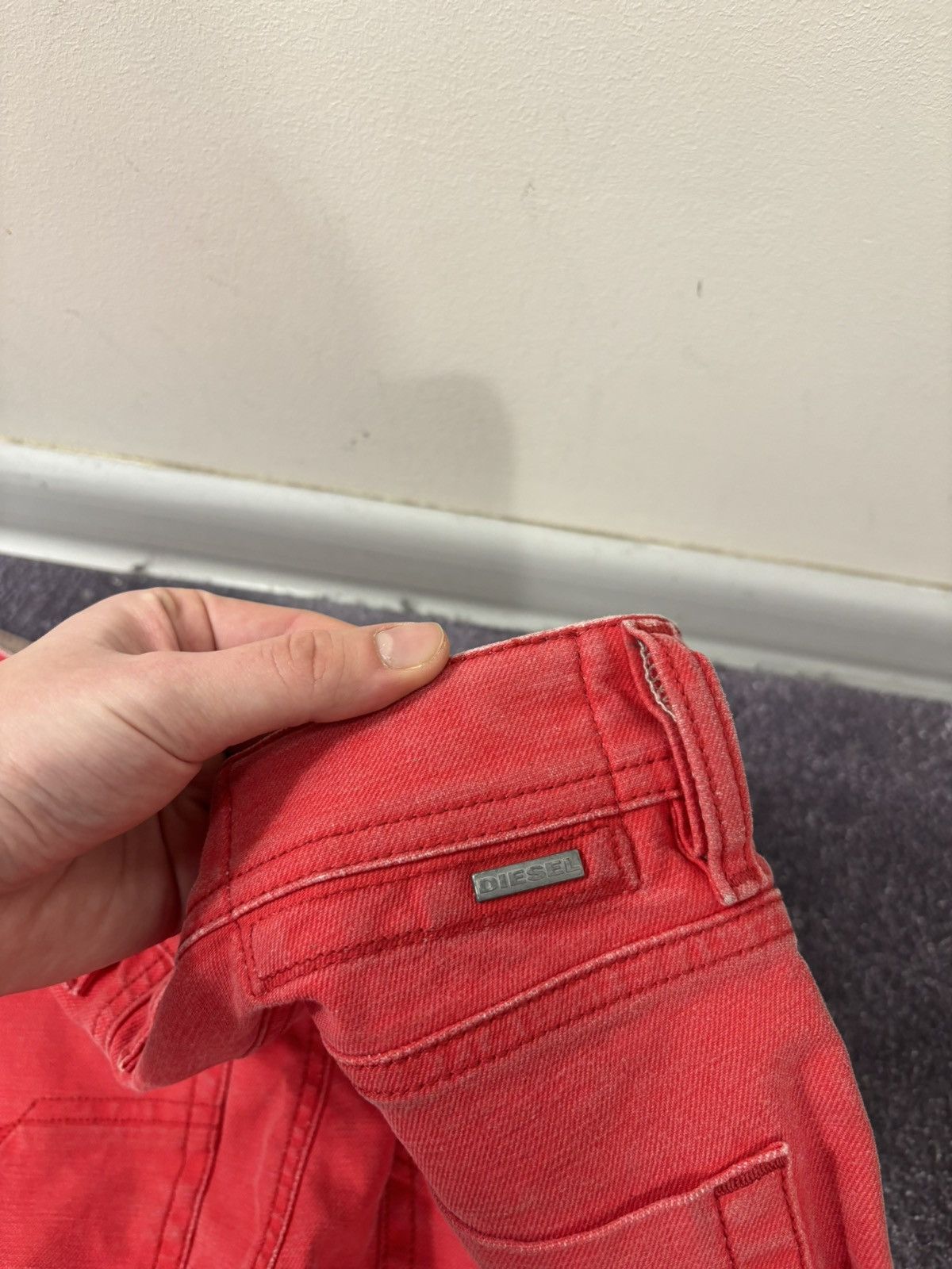 Diesel Diesel Tepphar NWT Men’s Slim Carrot Red Stretch Denim Jeans Size US 31 - 21 Thumbnail