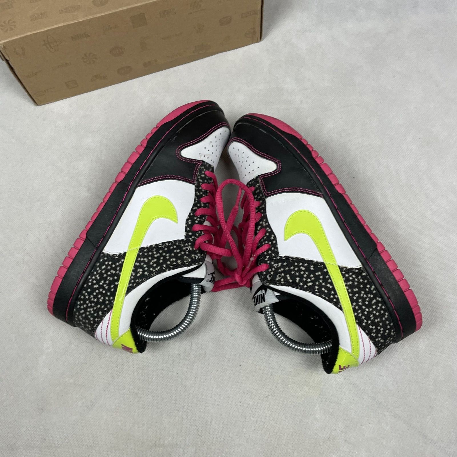 Nike Nike Dunk Low GS 309601-174 White/Black Shoes 6Y Size US 6 / EU 39 - 3 Thumbnail
