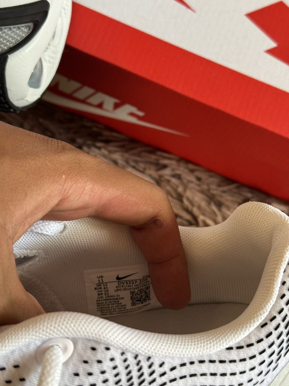 Nike Air Max DN Size US 11 / EU 44 - 6 Thumbnail