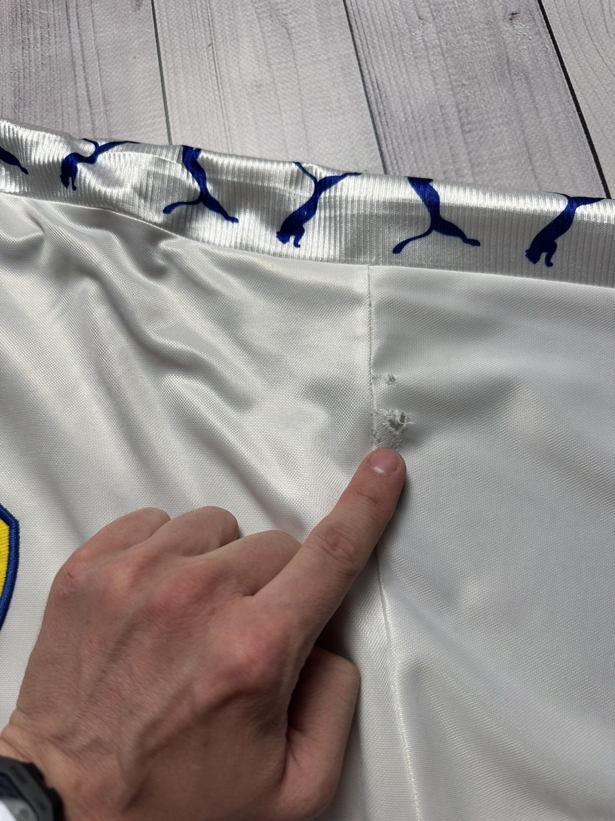 Puma × Vintage Vintage Leeds puma soccer jersey size XL rare Size US XL / EU 56 / 4 - 10 Thumbnail