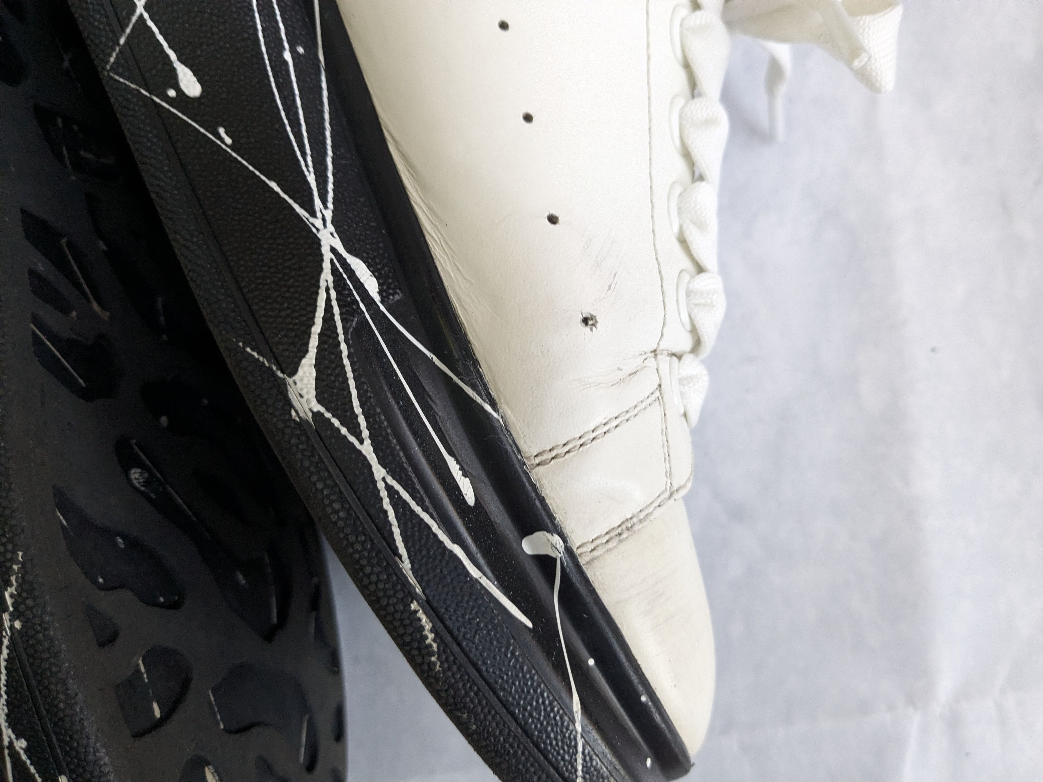 Alexander McQueen alexander mcqueen oversized sneaker Larry White 11 44 Size US 11 / EU 44 - 13 Thumbnail