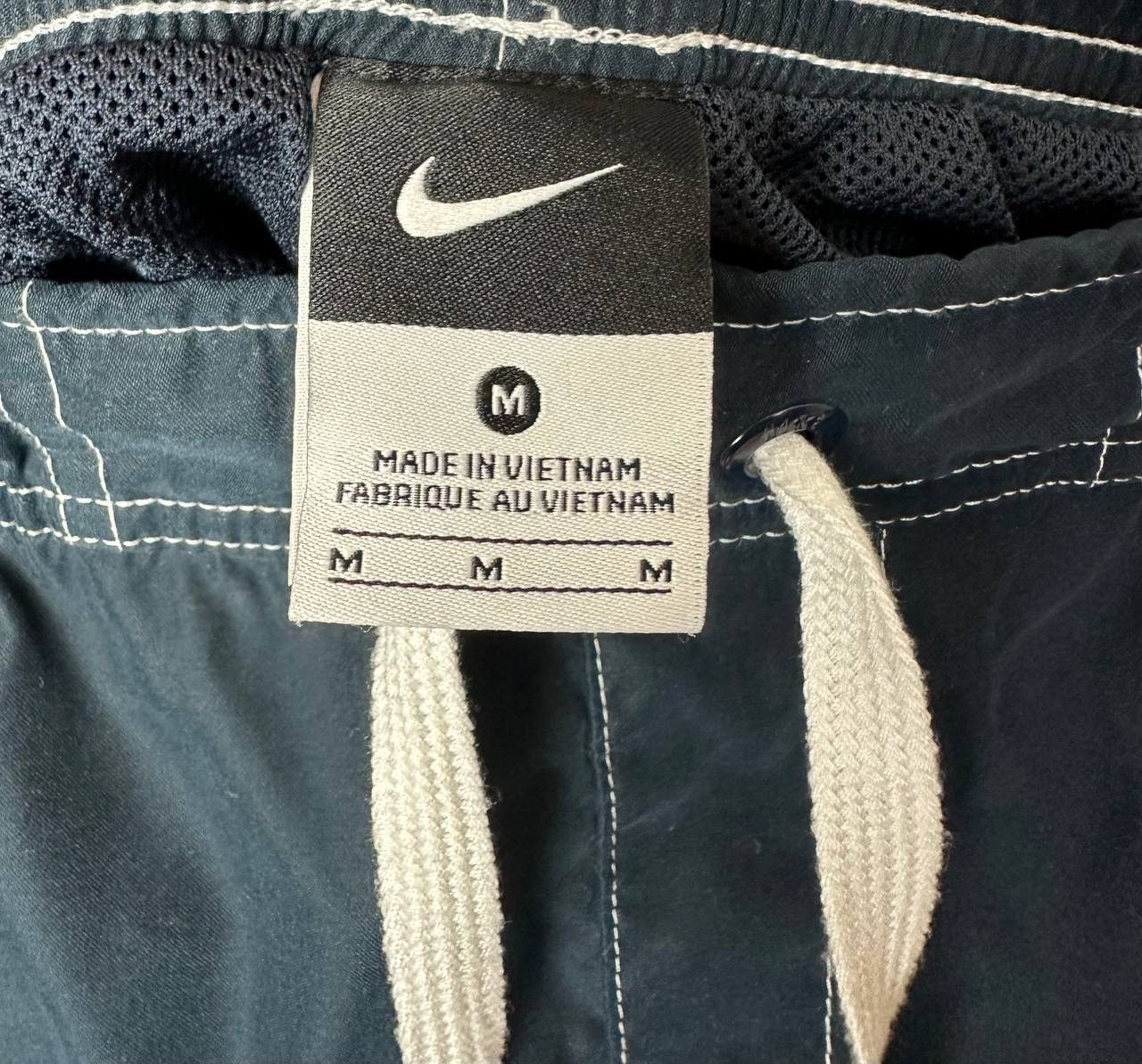 Nike Nike streetwear shorts size Medium Size US 32 / EU 48 - 4 Thumbnail