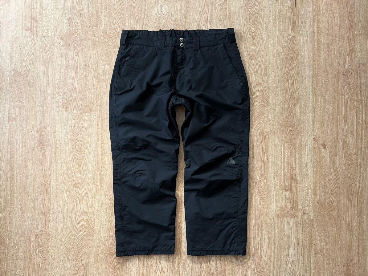 Image of Vintage Nike Acg Nylon Ski Pants in Black, Men's (Size 40)