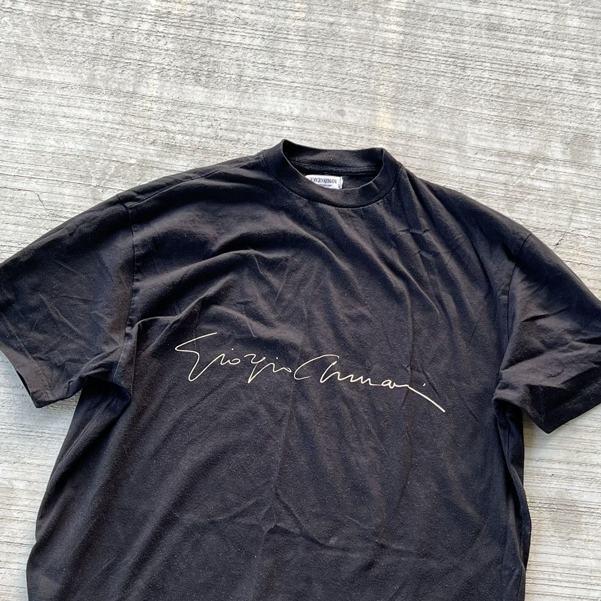 Giorgio Armani × Vintage Giorgio Armani Vintage Rare Big Logo T-Shirt Size US L / EU 52-54 / 3 - 2 Thumbnail