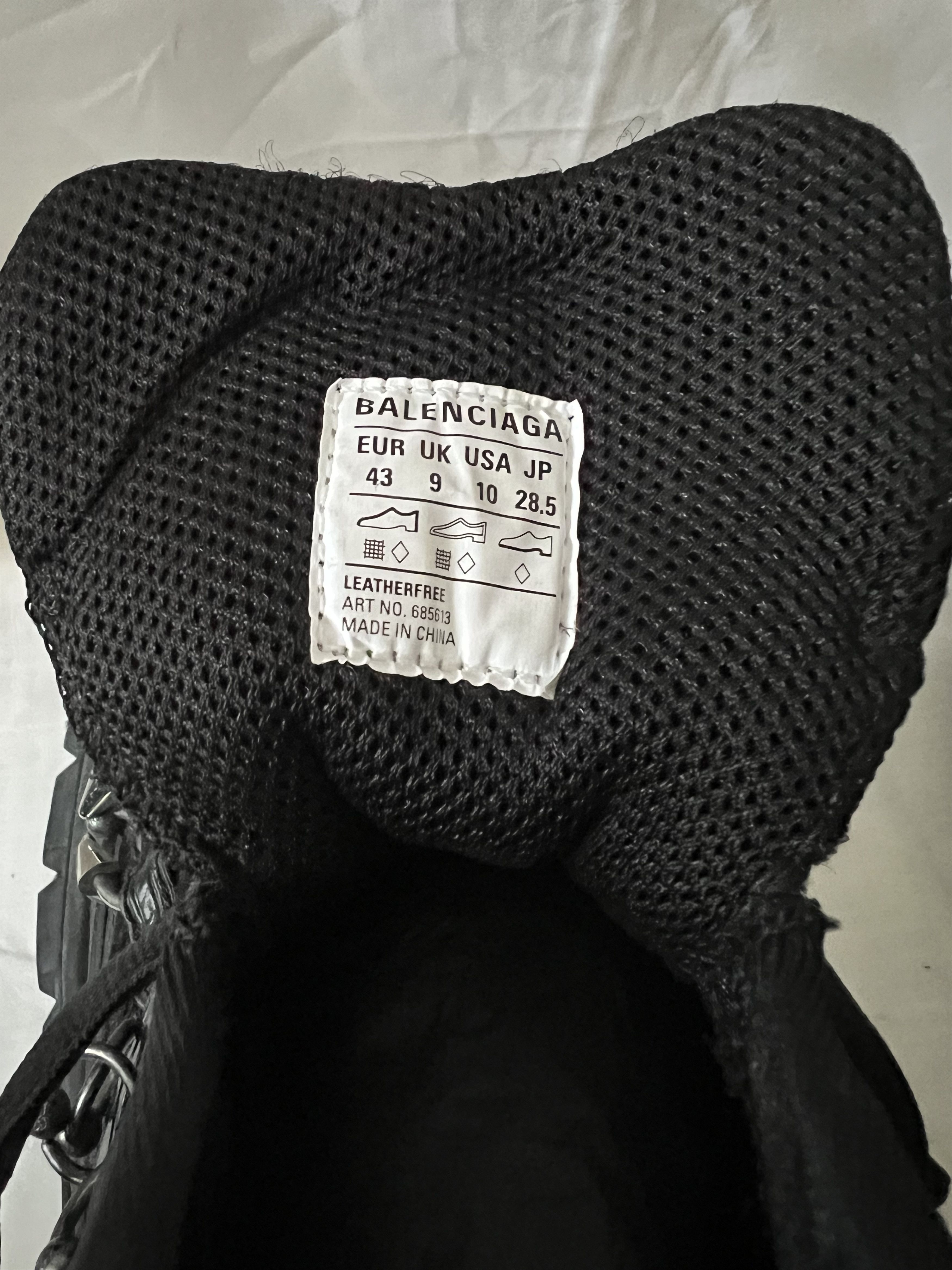 Balenciaga Balenciaga Sneakers Bouncer Piercing Size US 10 / EU 43 - 14 Thumbnail