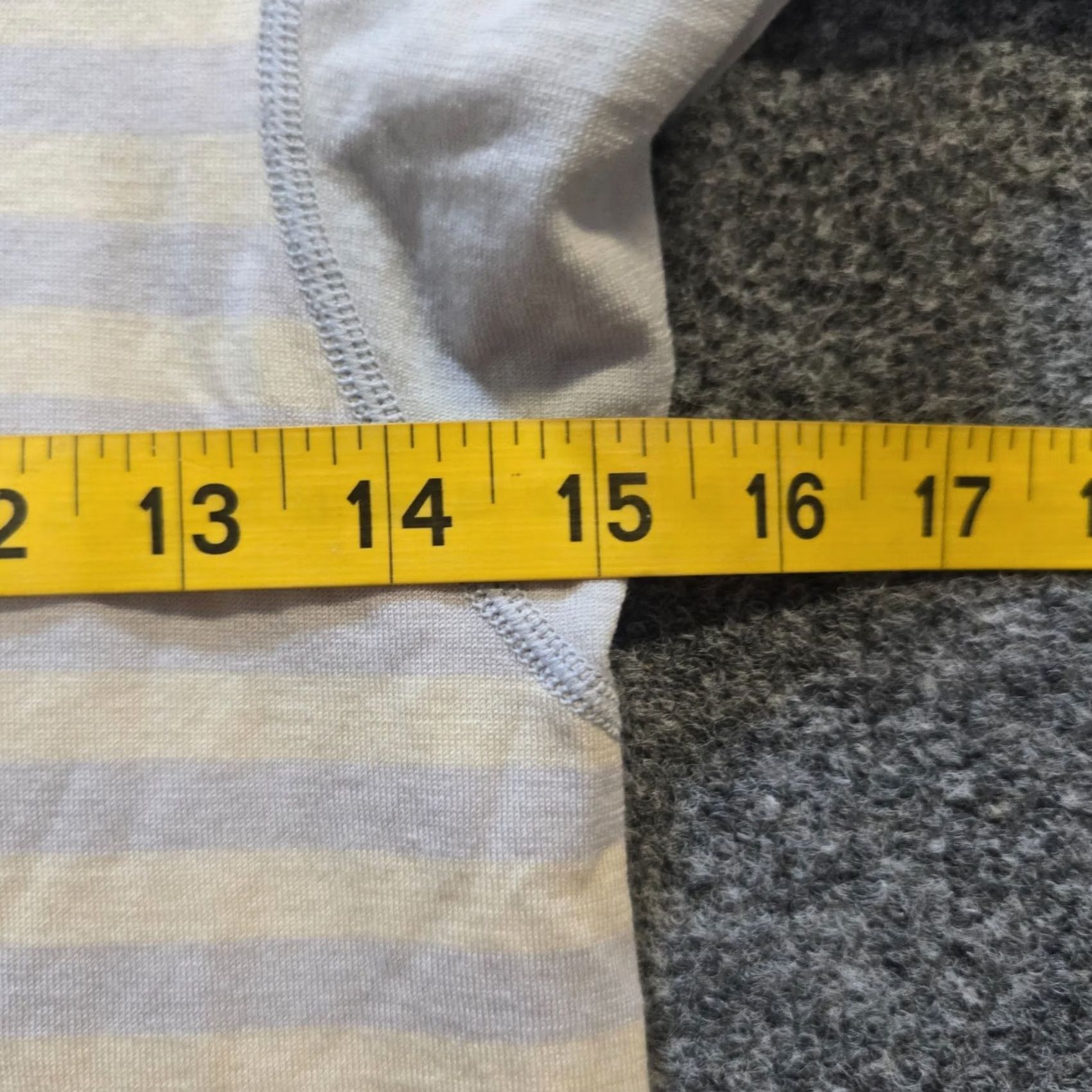 Patagonia Patagonia Womens Medium Gray Yellow Striped Capilene Layer 1/4 Zip Outdoor Size M / US 6-8 / IT 42-44 - 5 Thumbnail