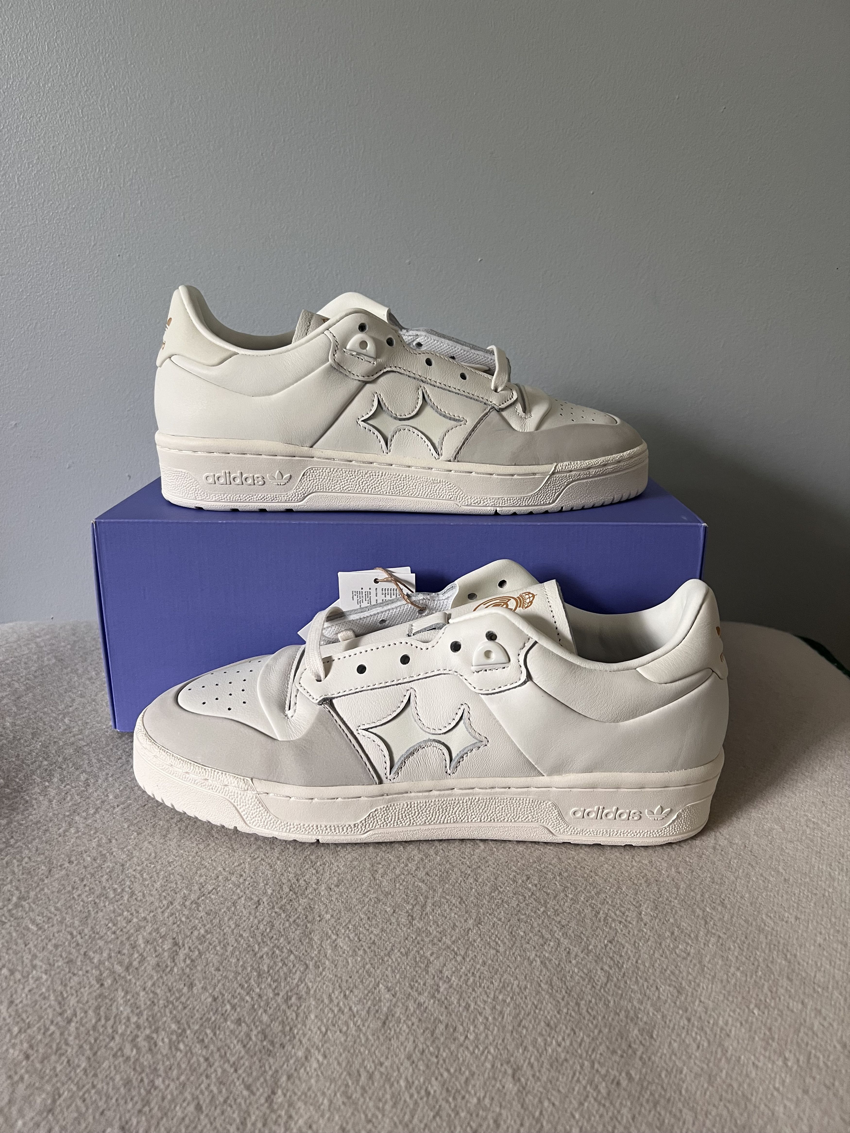 Adidas BSTN Adidas Rivaly 86 Low Real Madrid RM UV2 in White Size US 10.5 / EU 43-44 - 2 Thumbnail