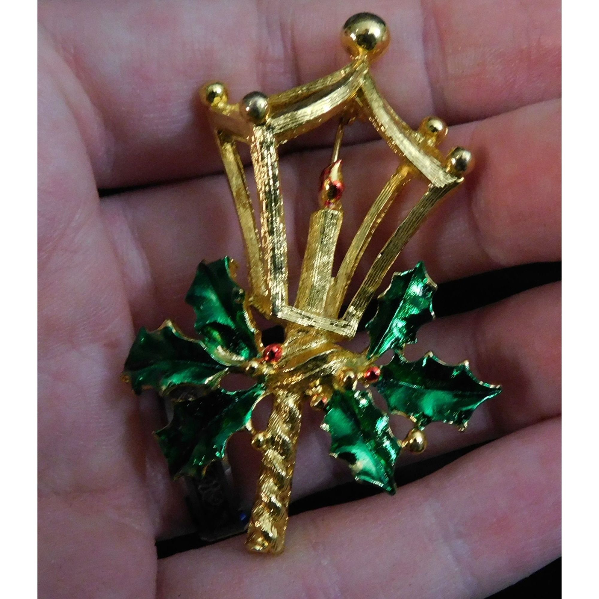 Other Corel Vintage Holiday Lamp Brooch With Holly Size ONE SIZE - 2 Thumbnail