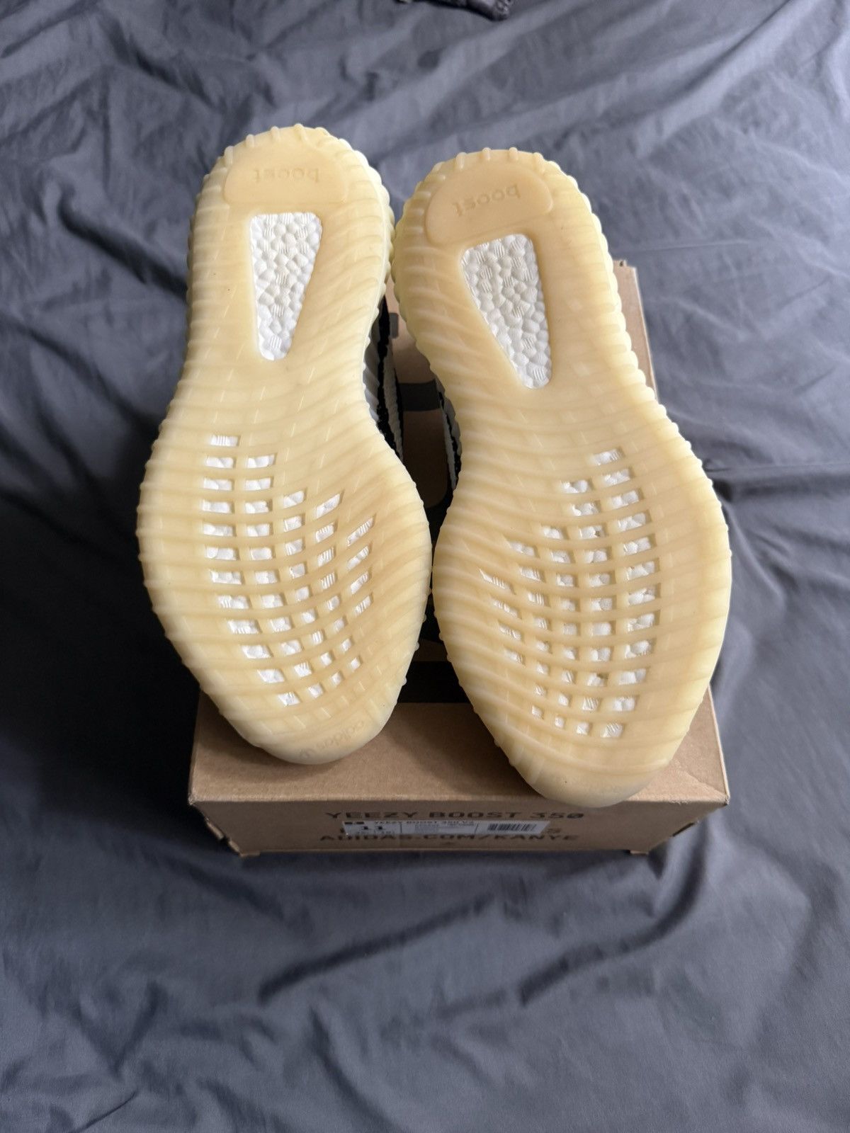 Yeezy Yeezy Boost 350 V2 Zebra Size US 11 / EU 44 - 7 Thumbnail