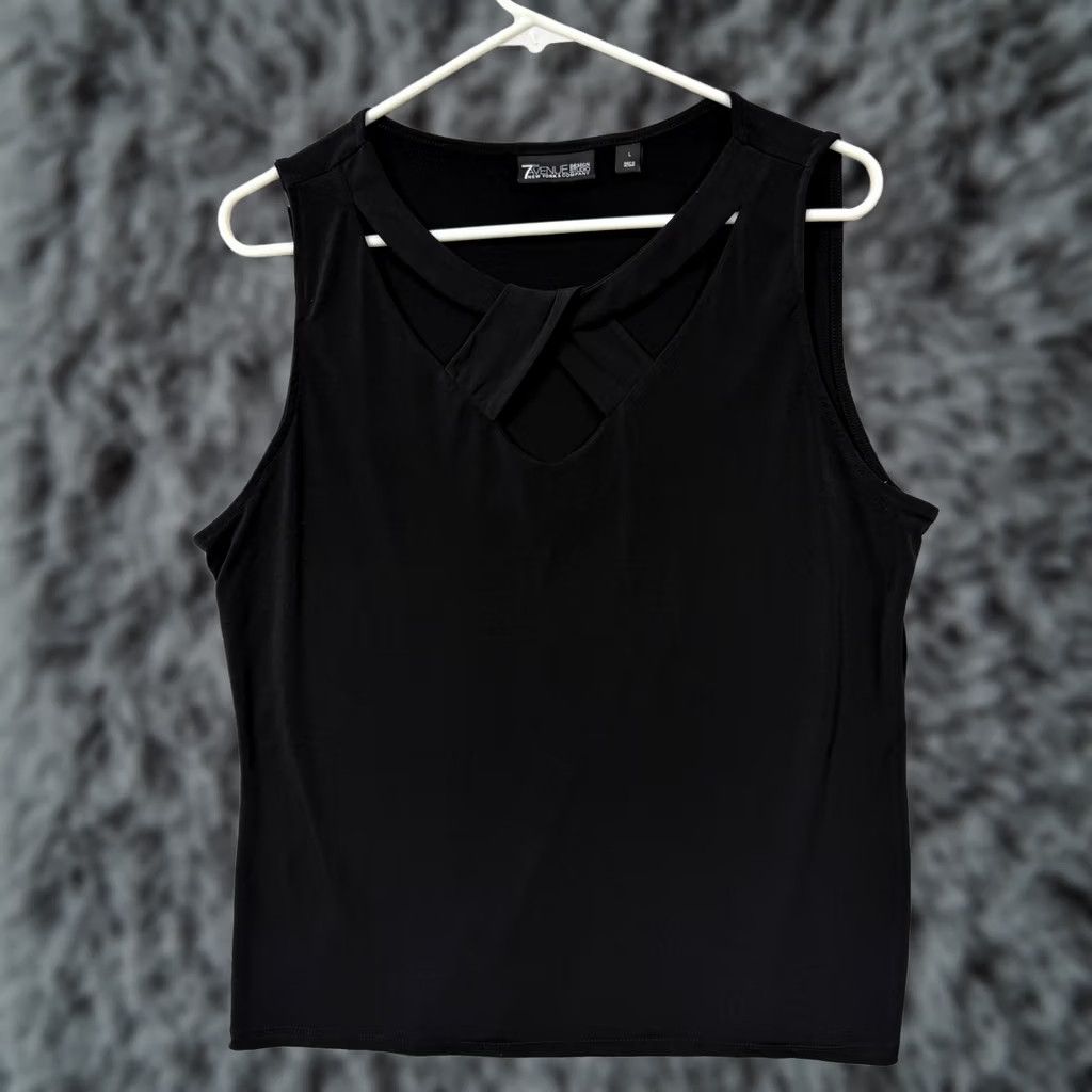 Vintage New York & Company Tank Black L Sleeveless Crew Neck Keyhole Strap Minimalist Office Shirt Womens Size L / US 10 / IT 46 - 1 Thumbnail
