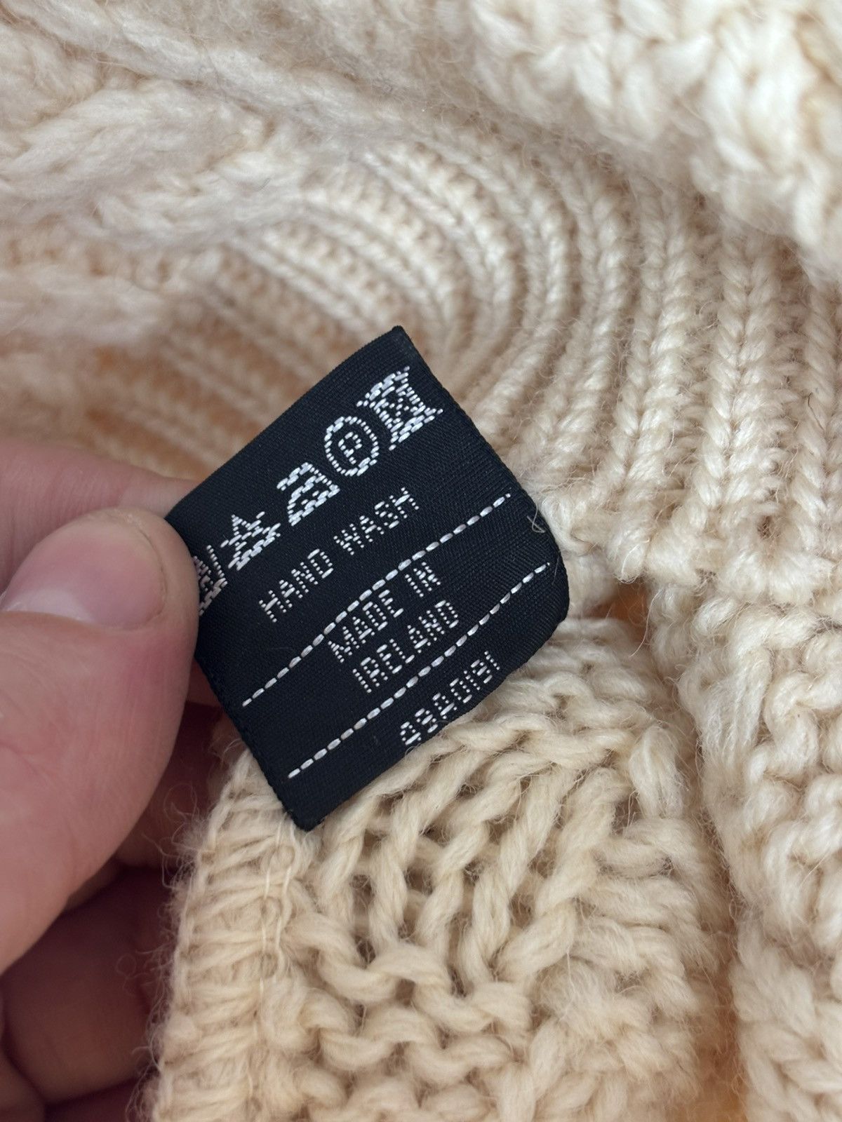 Other Blarney Woollen Mills Cable Knit Aran Sweater Cream Size L Size US L / EU 52-54 / 3 - 6 Thumbnail