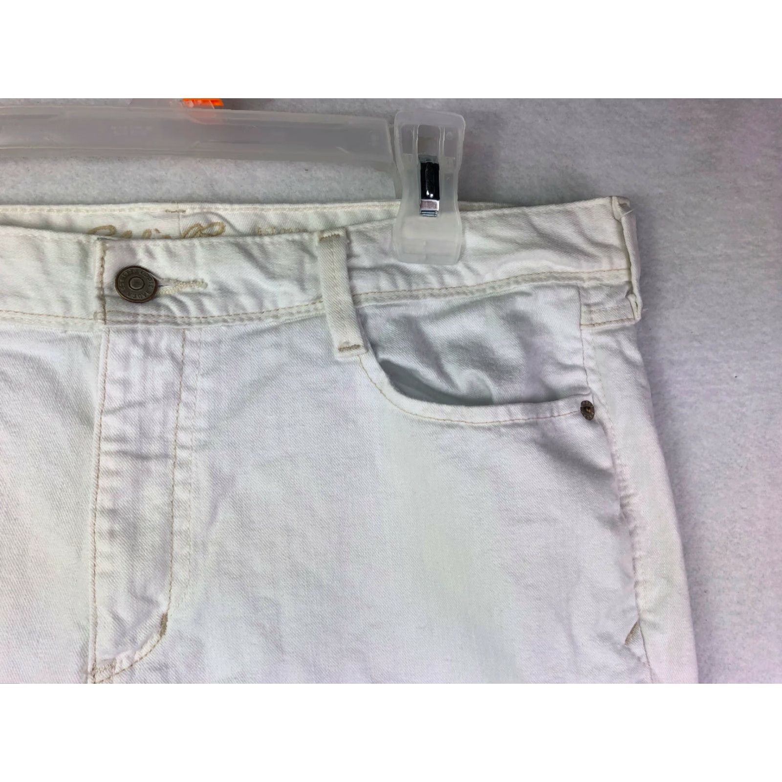 Eddie Bauer Eddie Bauer Jeans Capri Womens Blue 12 Regular Mid Rise 19 Inseam 29 Measured Vintage No - White Capri? Size 34" / US 12 / IT 48 - 3 Thumbnail