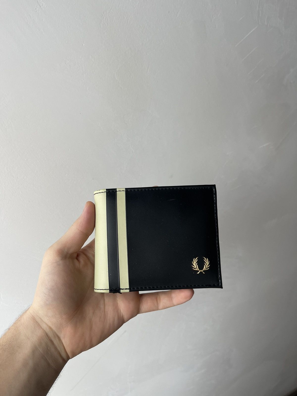 Fred Perry × Vintage Fred Perry Billfold Wallet purse Size ONE SIZE - 1 Thumbnail
