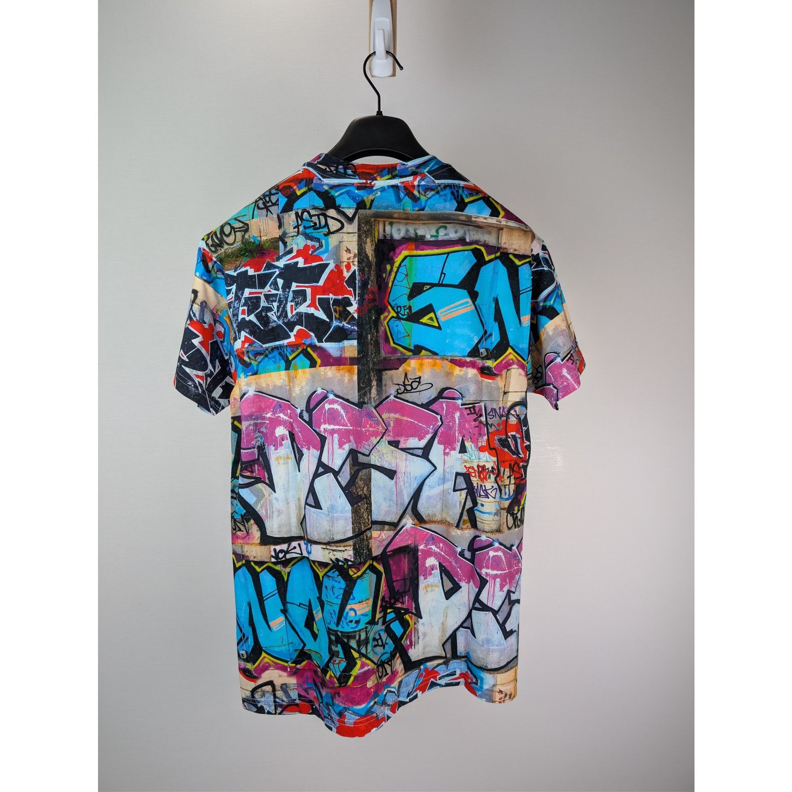 Vivienne Westwood o1rshd1 Classic Graffiti Print T-Shirt in Multiolor Size US M / EU 48-50 / 2 - 9 Thumbnail