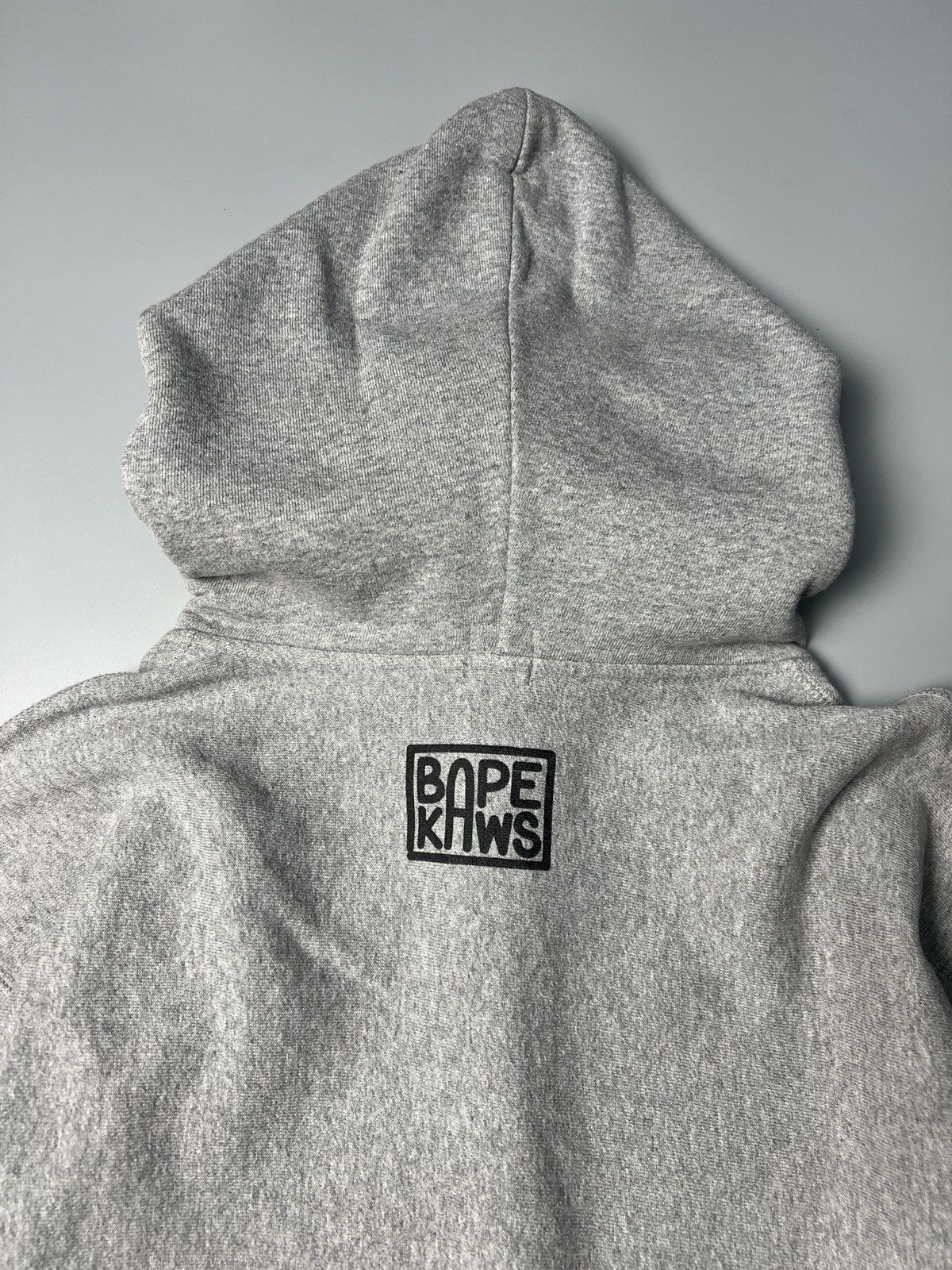 Bape × Kaws Vintage 00’s Baby Milo Kaws Fullzipper Hoodie Size US M / EU 48-50 / 2 - 12 Thumbnail