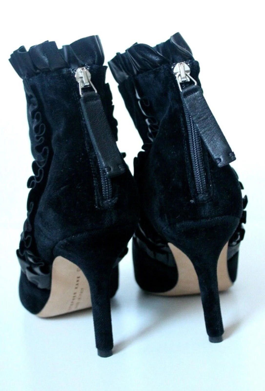 Christopher Kane Christopher Kane Leather-trimmed Velvet Ankle Boots 38 uk 5 Size US 7 / IT 37 - 3 Thumbnail