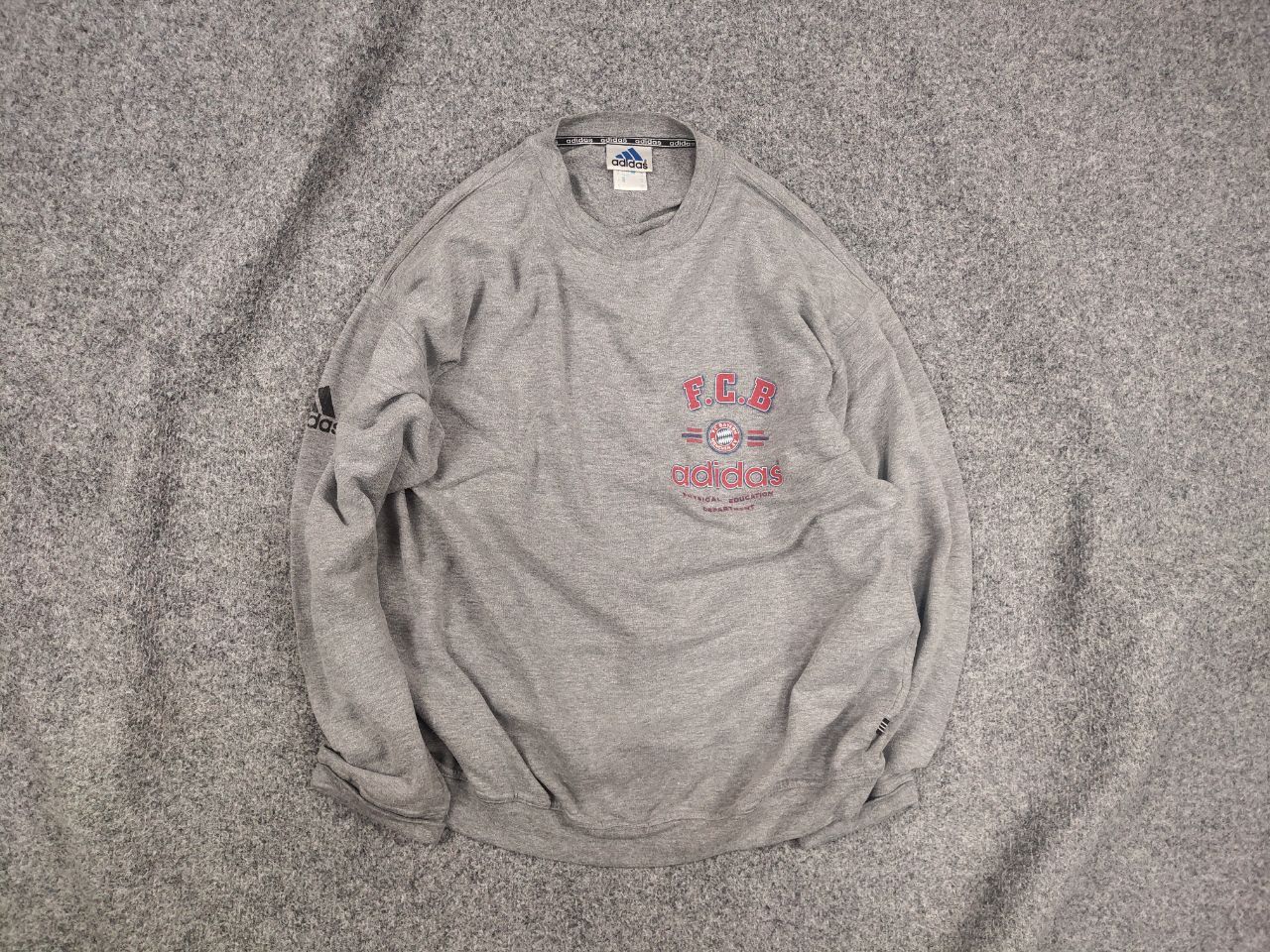Vintage Adidas F.C. Bayern Munich Gray Crew chek sweatshirt