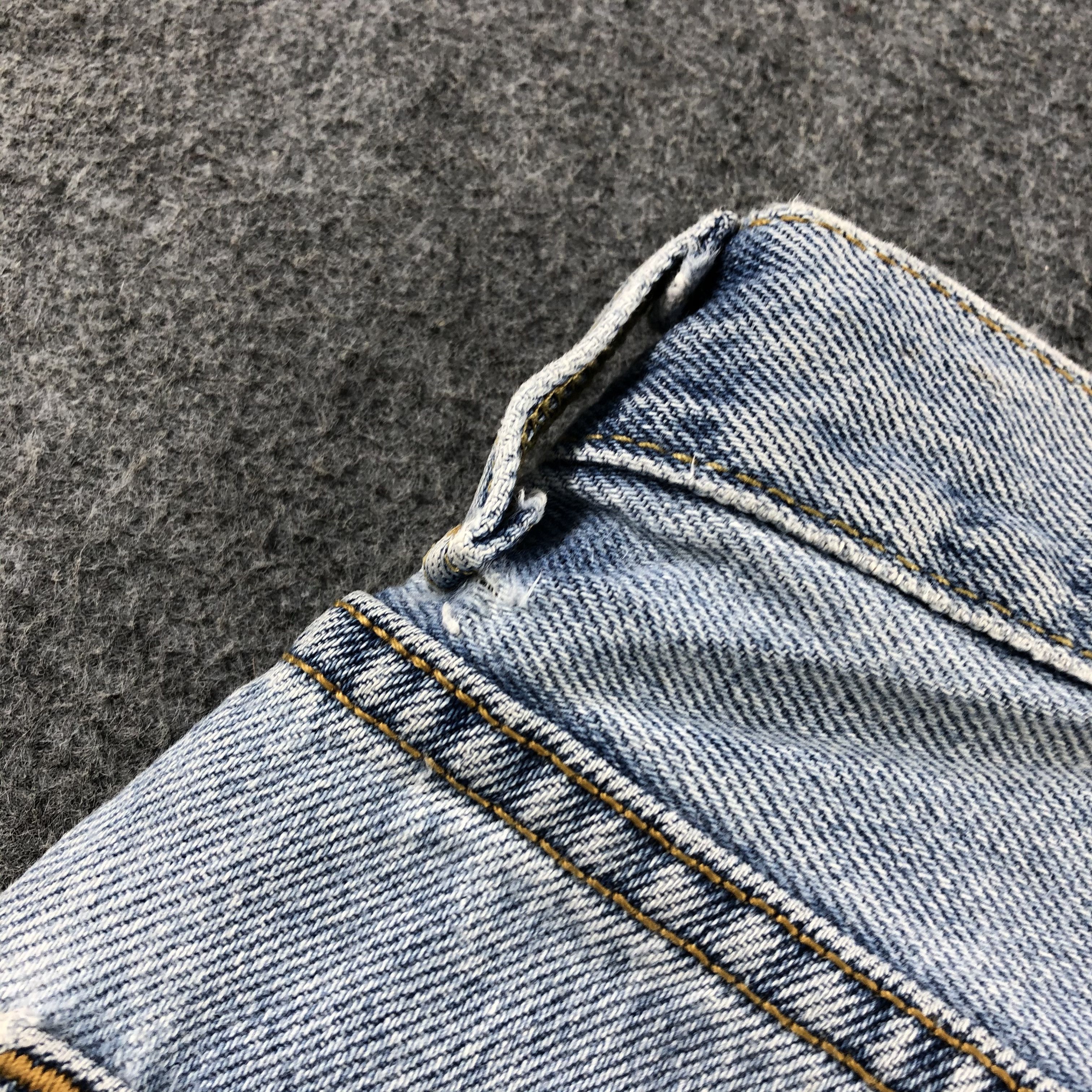 Levi's Vintage Light Wash Levis 550 Jeans-J2297 Size US 35 - 10 Thumbnail