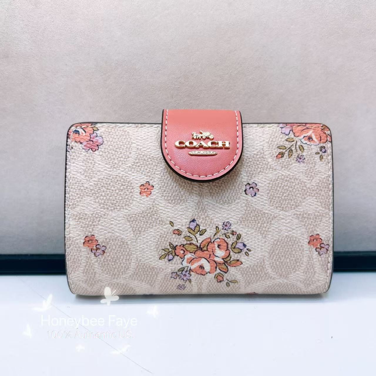 Coach Medium Corner Zip Wallet With Floral Print CAO99 Size ONE SIZE - 1 Thumbnail