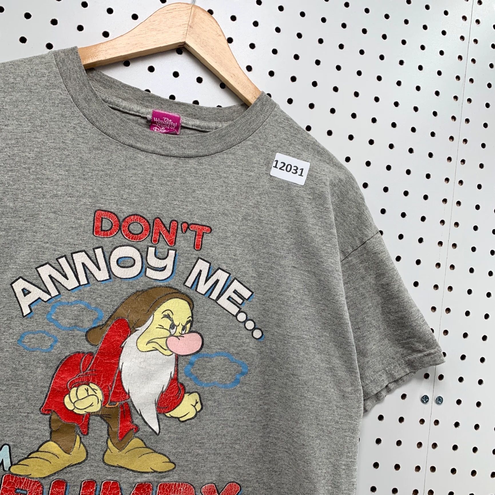 Disney VINTAGE Disney Snow White Grumpy Shirt T-Shirt Medium Gray "Don't ANNOY ME" 2000s Unisex Adults Size US M / EU 48-50 / 2 - 5 Thumbnail