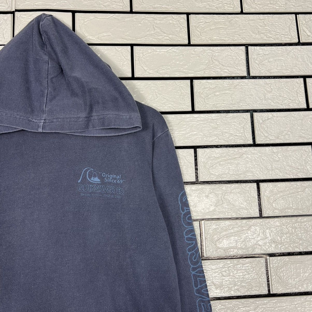 Quiksilver QUIKSILVER Big Logo Pullover Hoodie Sweatshirt #4106-C187 Size US S / EU 44-46 / 1 - 10 Thumbnail