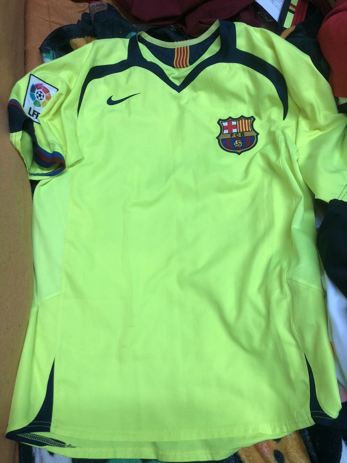 Nike Barcelona 05/06 away shirt #30 Messi Size US S / EU 44-46 / 1 - 2 Thumbnail