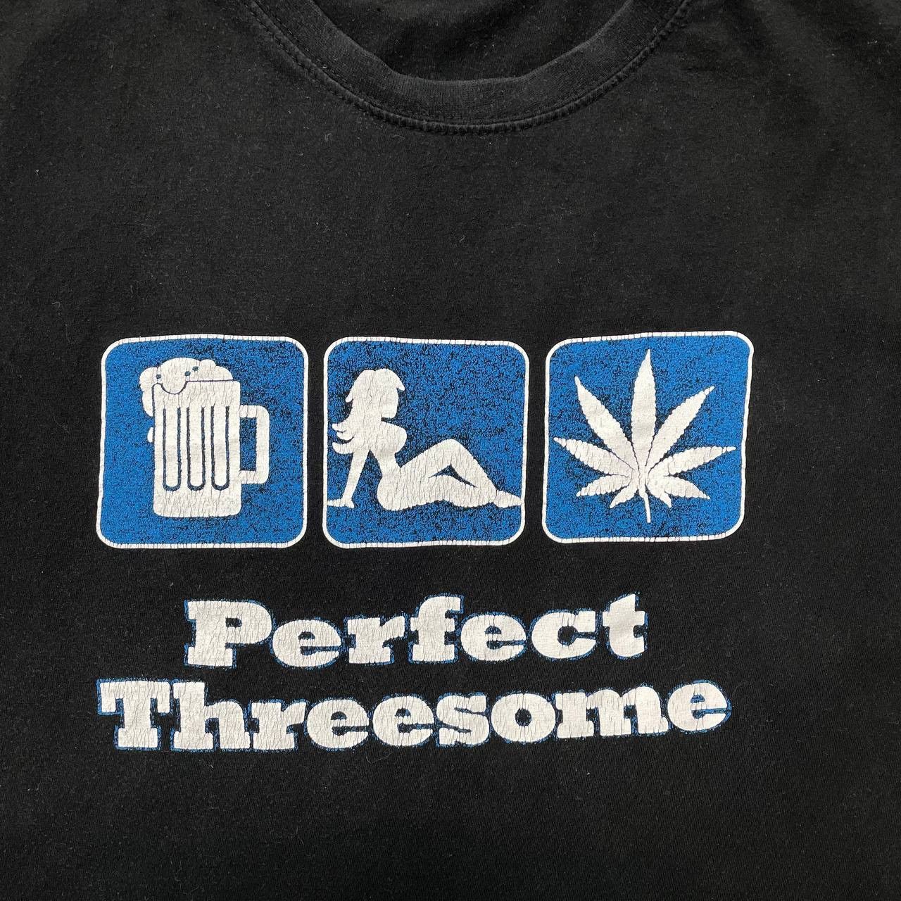 Vintage Vintage 2000s Perfect Threesome Weed, Girl, Beer T Shirt M/L Size US M / EU 48-50 / 2 - 3 Thumbnail