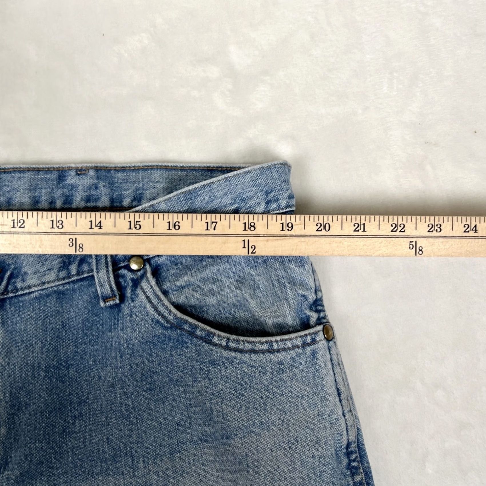 Wrangler Wrangler 47MWZ Jeans Regular 32x34 Light Blue Denim 5-Pocket Straight Cowboy Stain Vintage No Size US 32 / EU 48 - 6 Thumbnail