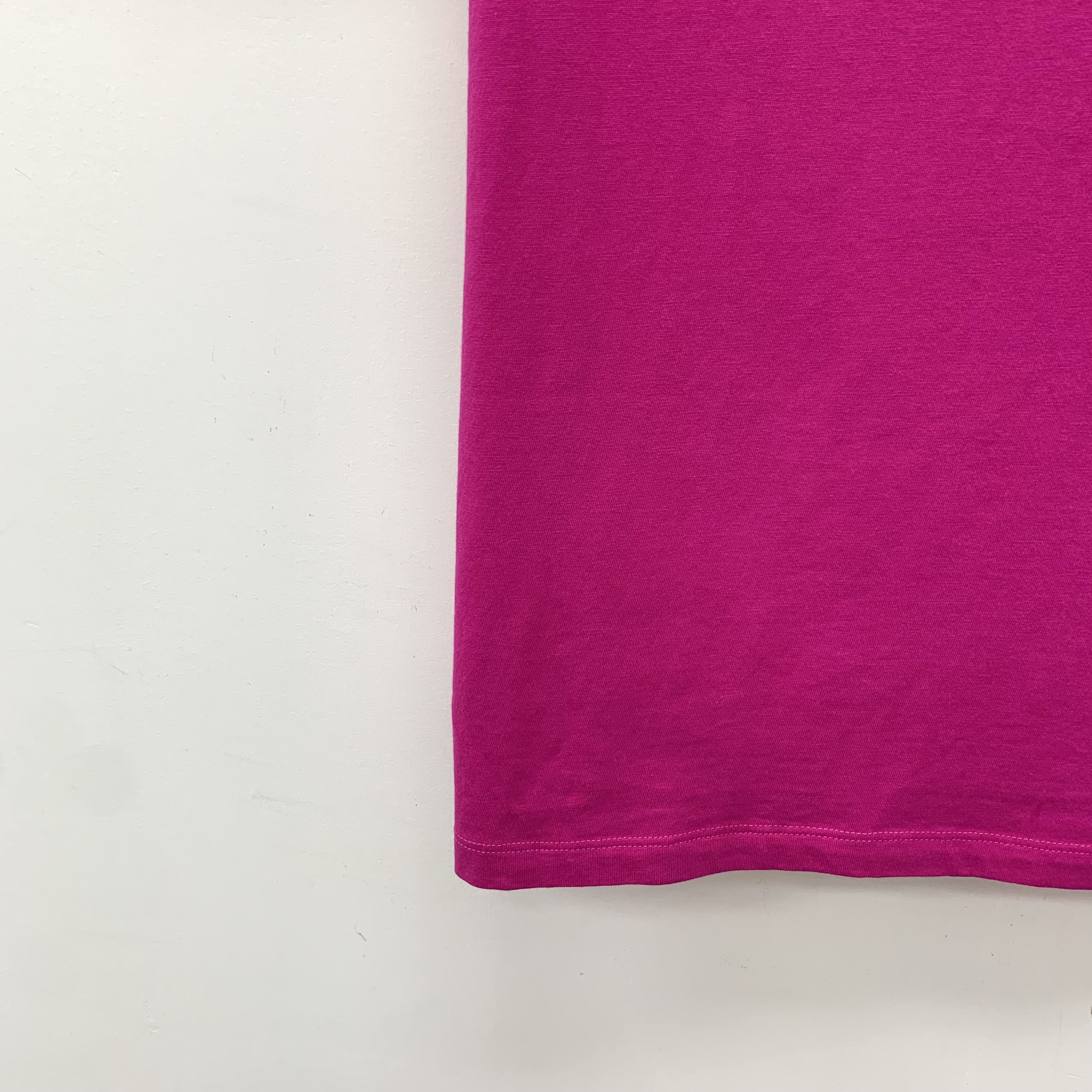 Valentino Valentino Pink Logo Print Cotton Crewneck T-Shirt (XS) Size XS / US 0-2 / IT 36-38 - 5 Thumbnail