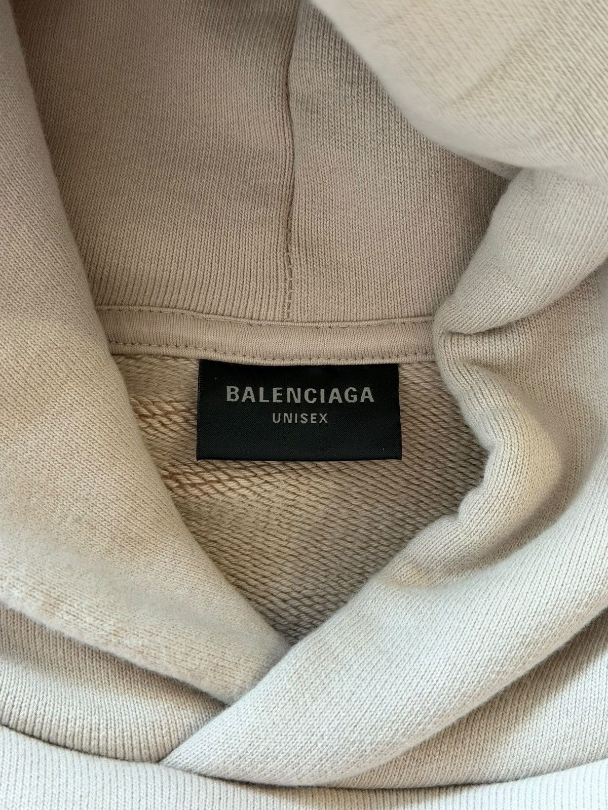 Balenciaga *RARE* BALENCIAGA METAL SUPER THICK HOODIE BEIGE RARE SIZE 4 Size US XL / EU 56 / 4 - 7 Thumbnail