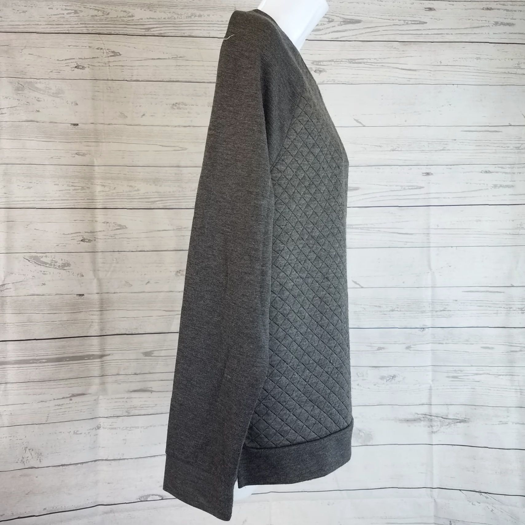 Old Navy Old Navy Womens Long Sleeve Blouse Sz L Gray Pullover Top - Polyester Blend, 88/12 - 22x22.5x26.5 Measurements, Regular, Womens Size L / US 10 / IT 46 - 2 Thumbnail