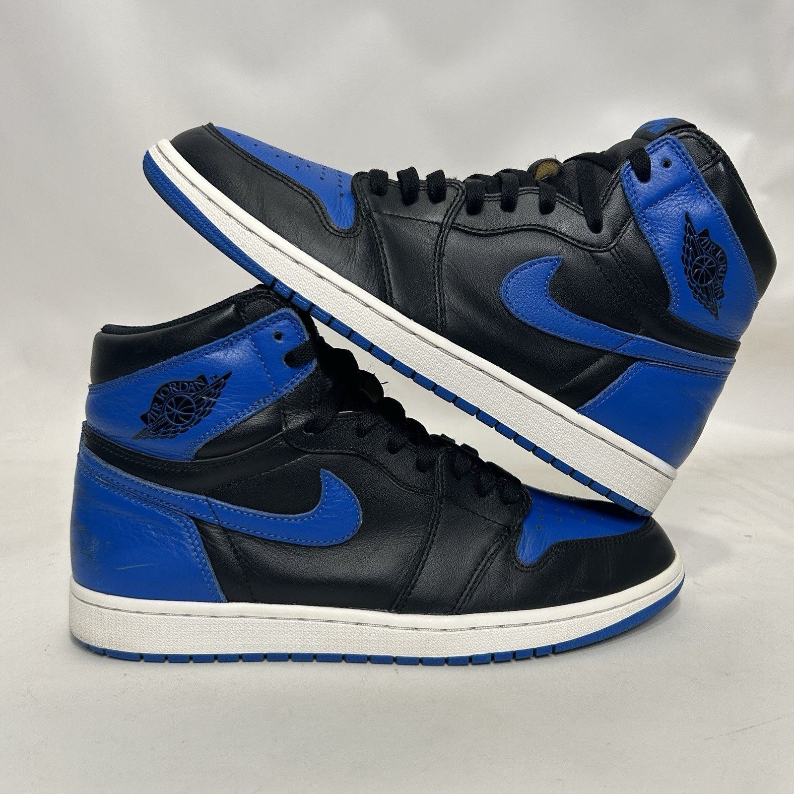 Jordan Brand Nike Air Jordan 1 Retro High OG “Royal” 2017 Size US 11.5 / EU 44-45 - 1 Thumbnail