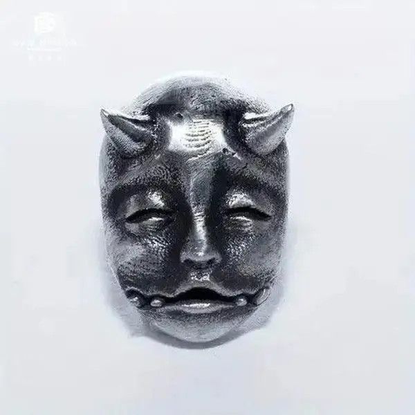 Jewelry Gothic Retro Silver Mask Earrings Size ONE SIZE - 2 Thumbnail