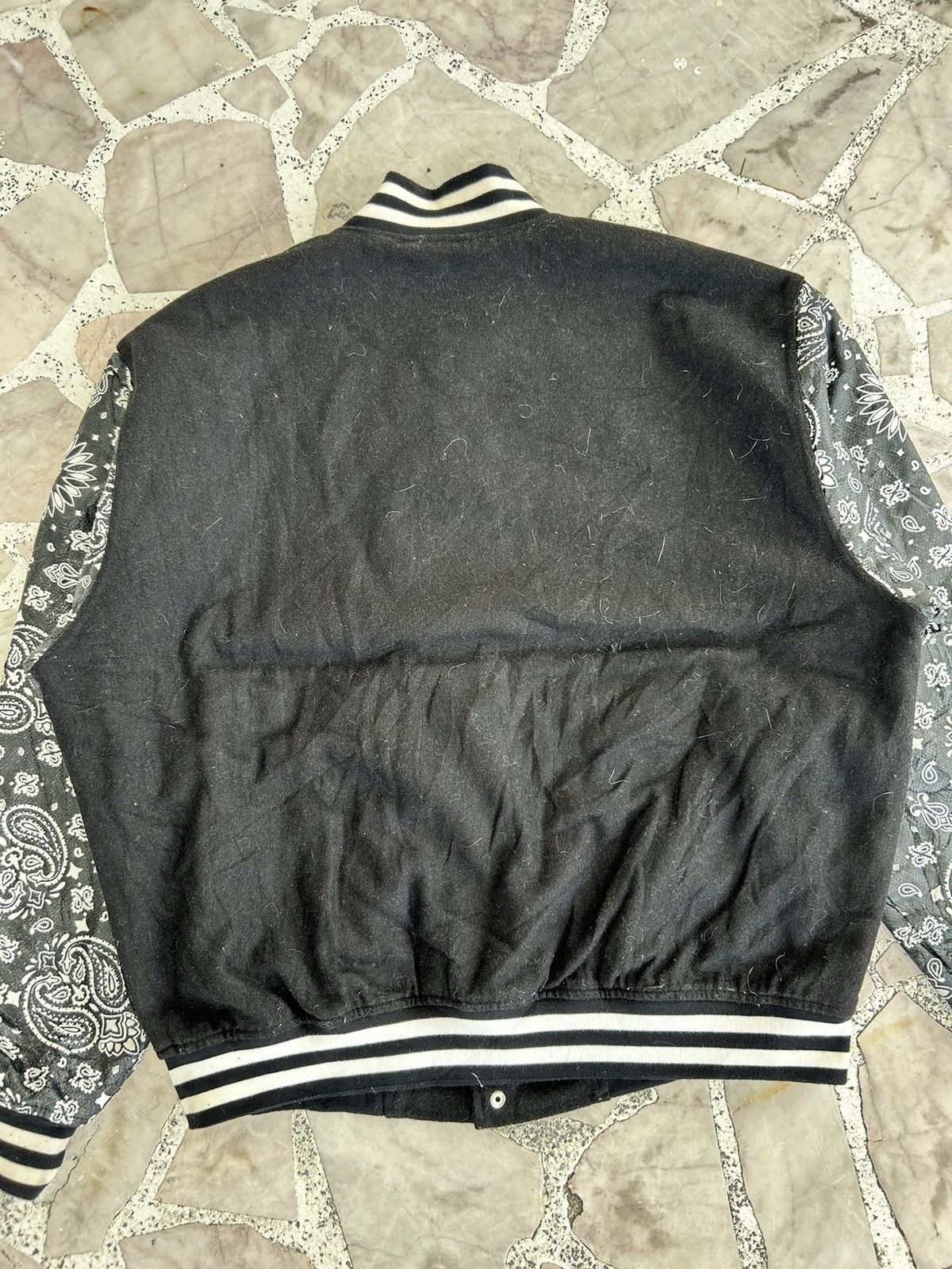 Japanese Brand Leather paisley bomber jacket y2k Size US L / EU 52-54 / 3 - 8 Thumbnail