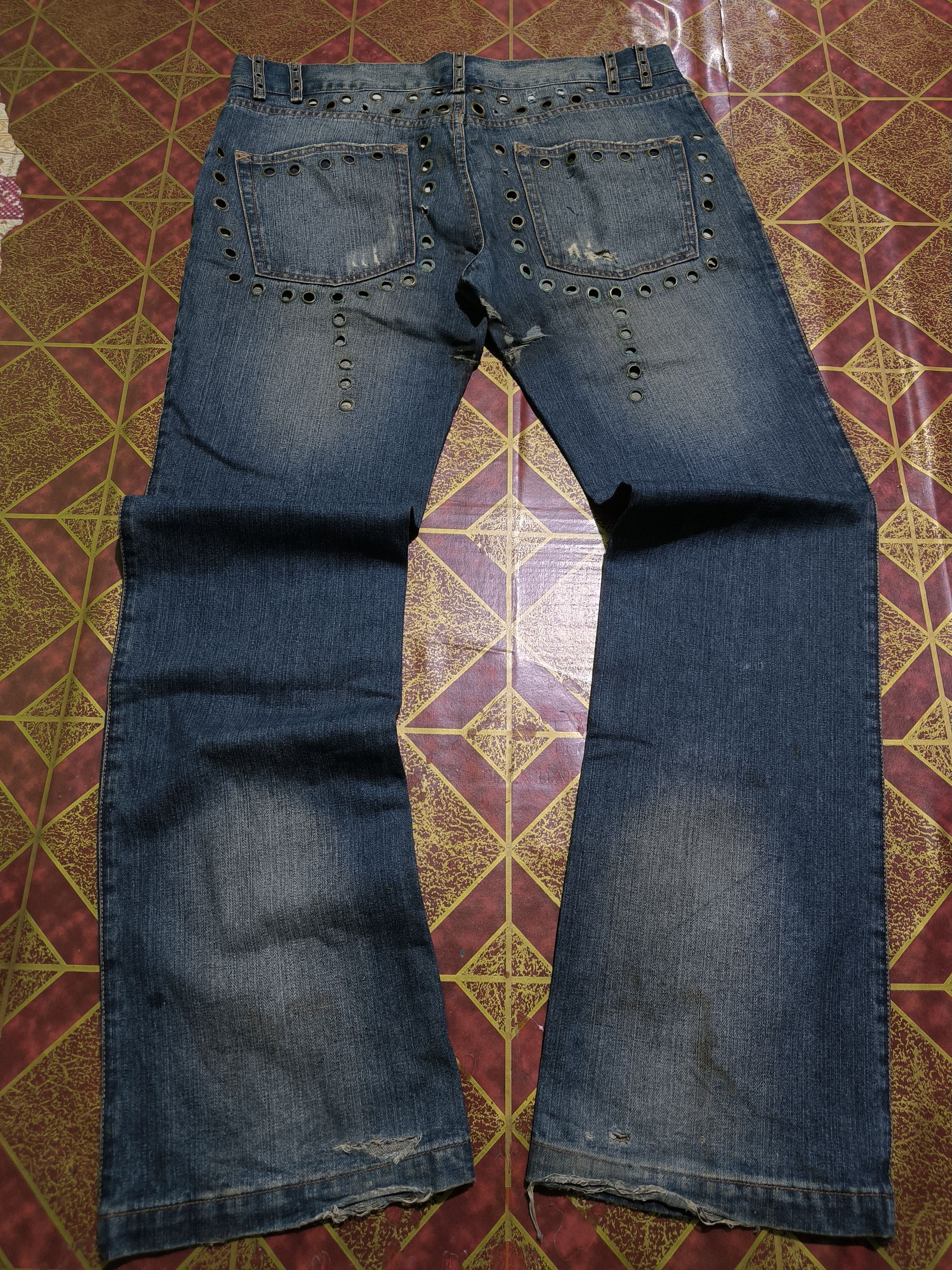 Dolce & Gabbana Dolce & Gabbana Eyelet Distressed Denim Size US 38 / EU 54 - 2 Thumbnail
