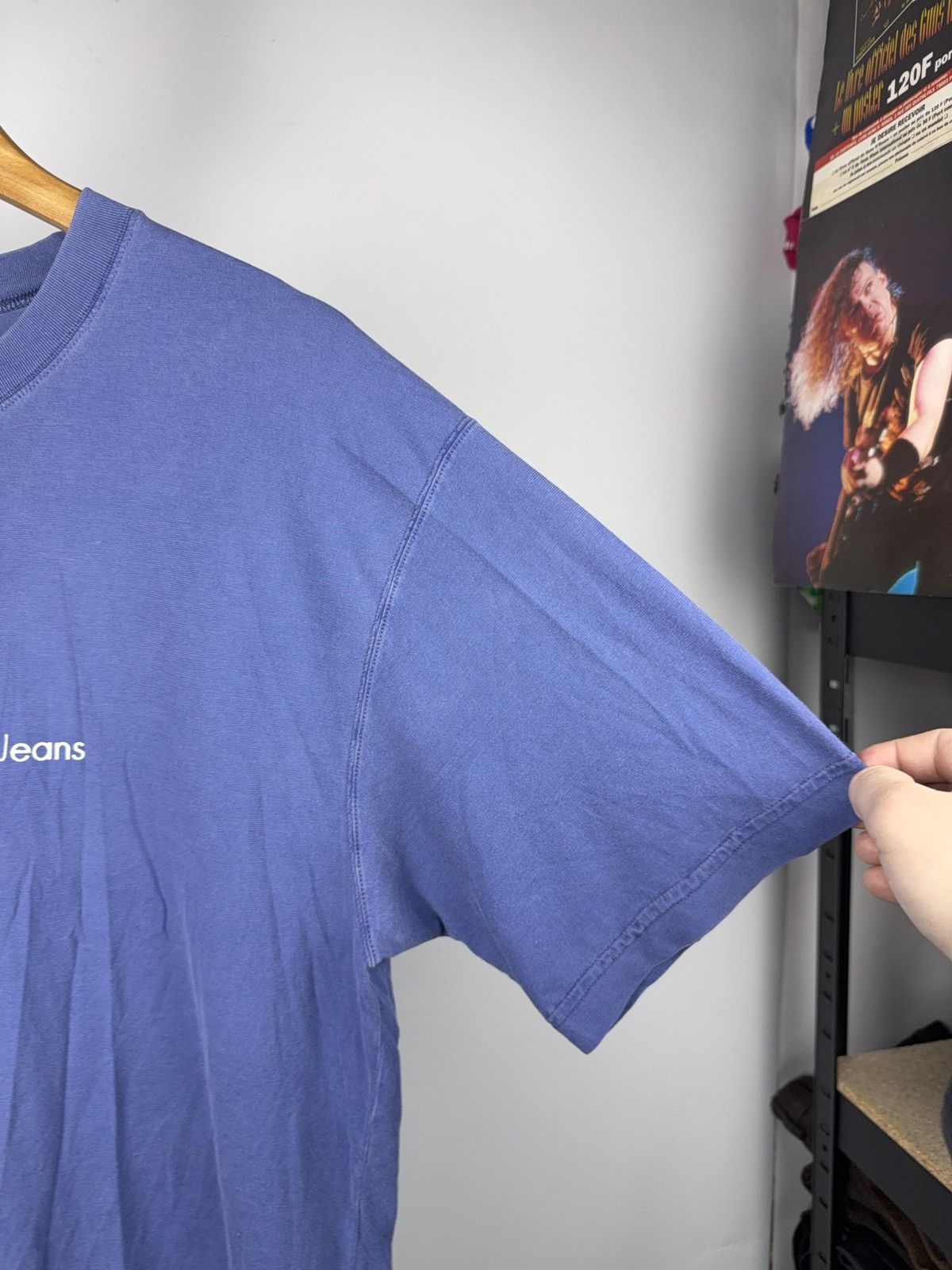 Calvin Klein 00s Vintage Calvin Klein Jeans Minimal Logo Blue T-Shirt L Size US L / EU 52-54 / 3 - 5 Thumbnail
