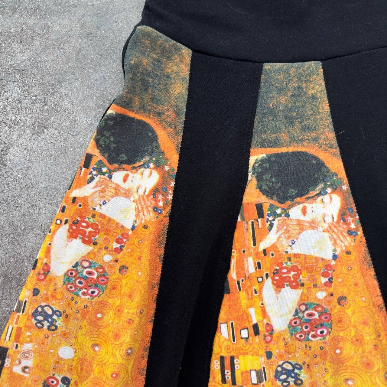 20471120 × Japanese Brand Vintage Art Printed Y2K A-Line Skirt Size 28" / US 6 / IT 42 - 4 Thumbnail