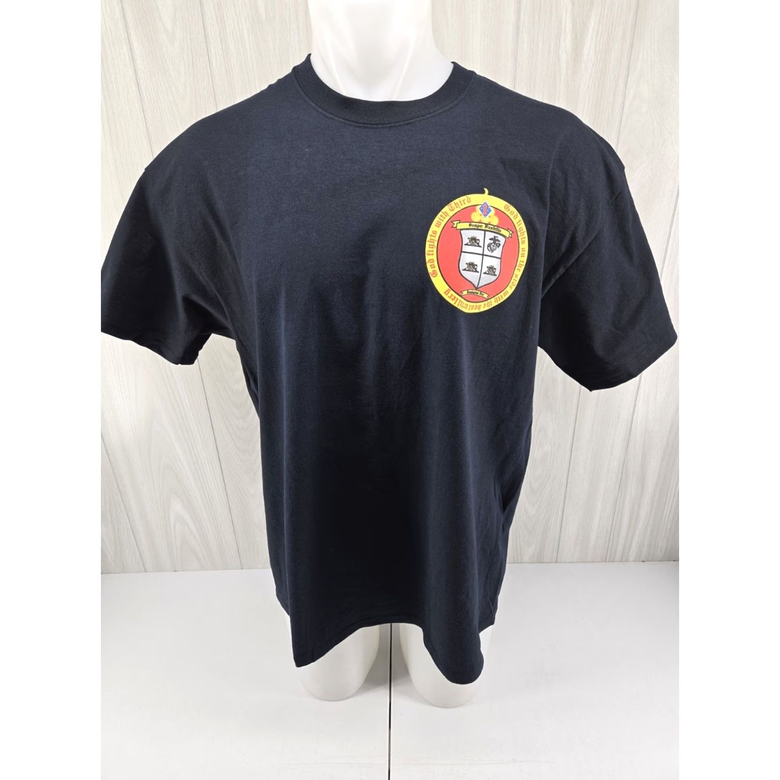 Vintage USMC 3rd Battalion Semper Flexibilis Marines Division T-Shirt XL MV Sport Men Black Short Sleeve Crew Neck Logo USMC Military 90s? Size US XL / EU 56 / 4 - 3 Thumbnail