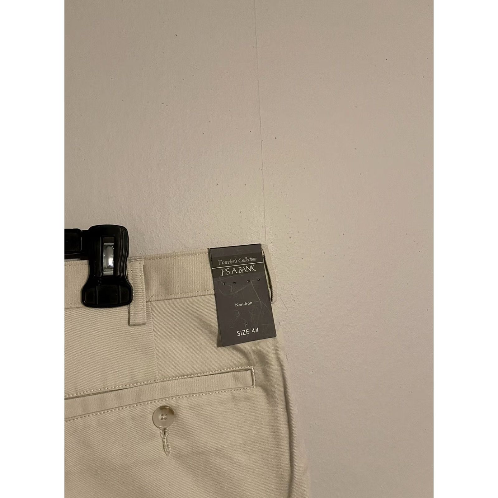 Jos. A. Bank Jos. A. Bank Traveler's Collection Shorts Men's 44 Pleated Front Khaki Beige Cotton New Size US 44 / EU 60 - 2 Thumbnail